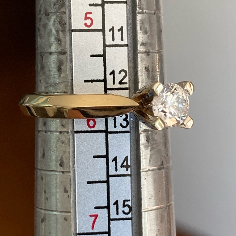 14k Elegant Gold natural mined Diamond solitaire - Picture 13 of 13